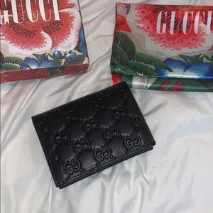 Gucci Signature Card Case Wallet